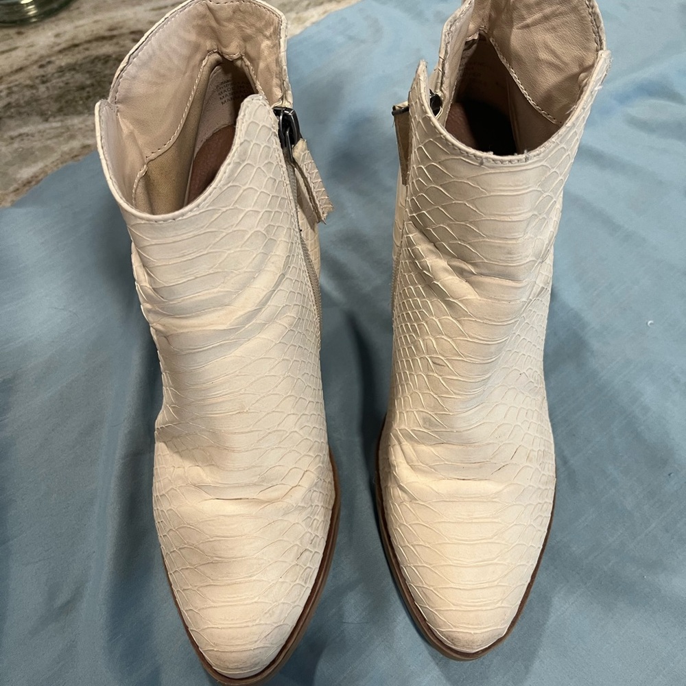 MIA Textured Cream Ankle Booties